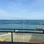 Pensjonat Rita Sea Front View - Parcheggio Gratuito In San Remo
