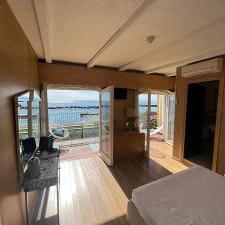 Rita Sea Front View - Parcheggio Gratuito In Санремо
