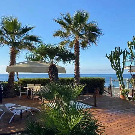 Rita Sea Front View - Parcheggio Gratuito In 招待所