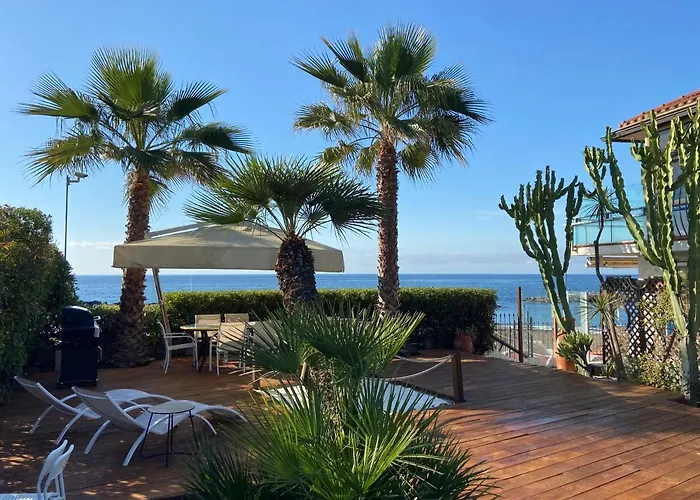 Rita Sea Front View - Parcheggio Gratuito In Maison d'hôtes