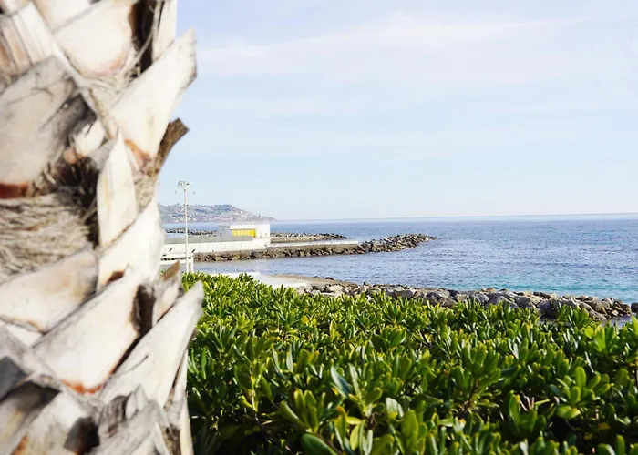 Rita Sea Front View - Parcheggio Gratuito In Гостьовий будинок Санремо